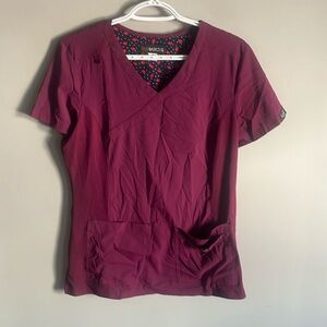 Koi basics medium women’s scrub top